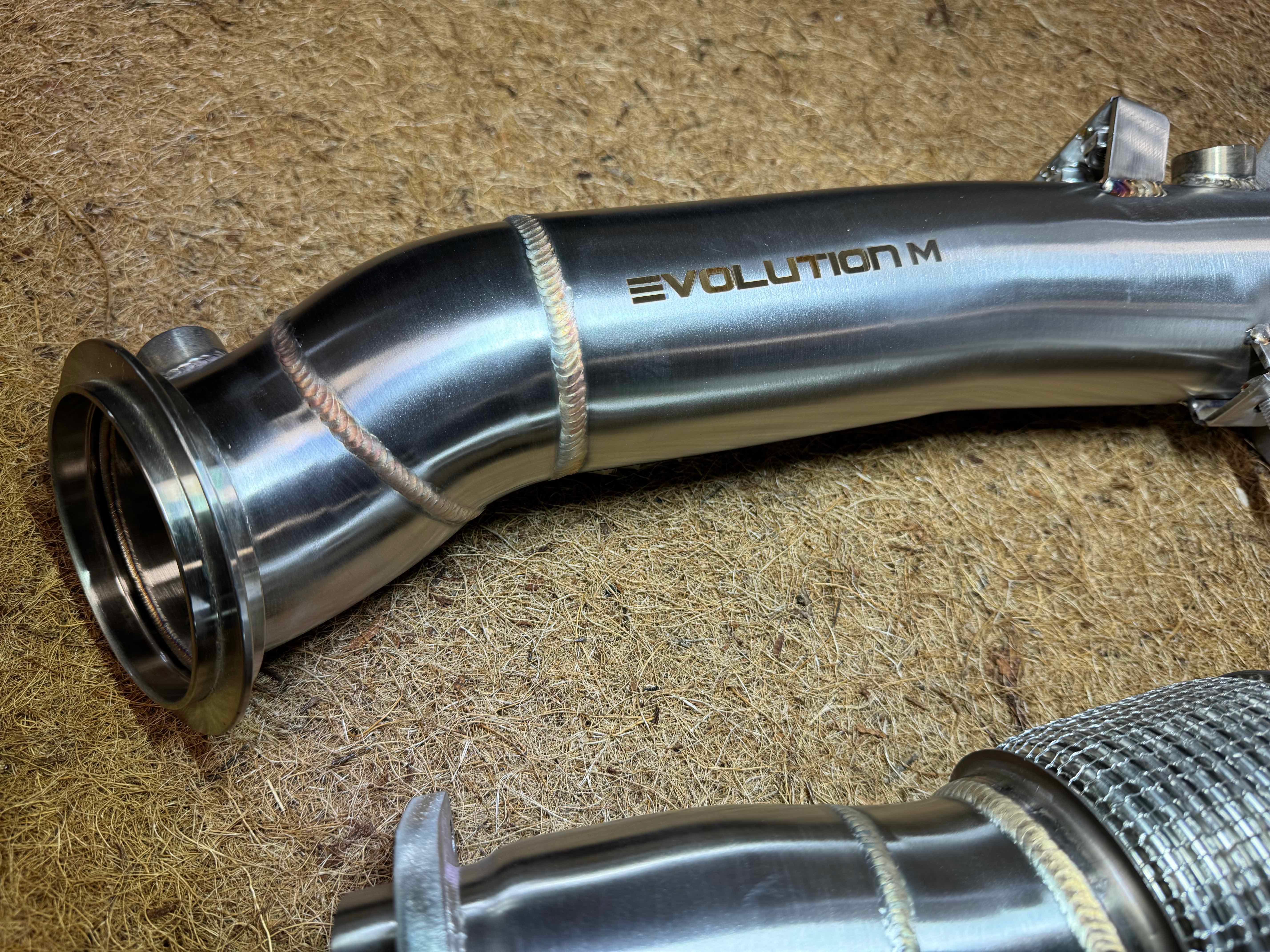 EVOLUTION M | BMW S58 G8x M2 / M3 / M4 Downpipes (catless or 200 cell) - Image 12